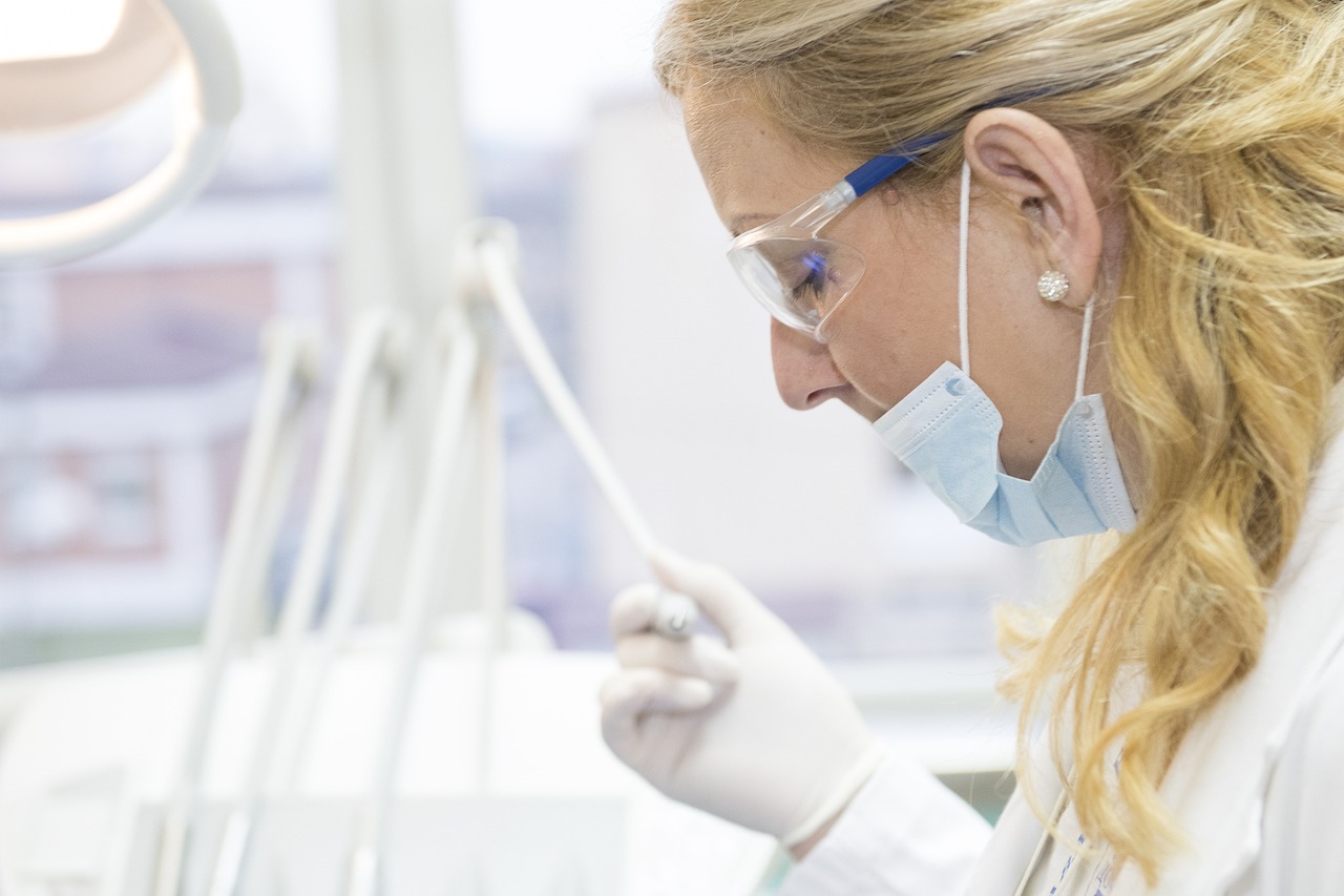Stomatologiczne narzędzia są podstawą pracy w każdym gabinecie dentystycznym
